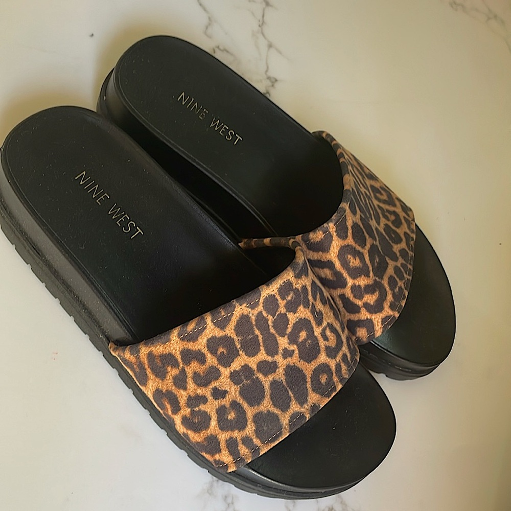 NINE WEST Animal Print Slides wedge Sandals Size 7